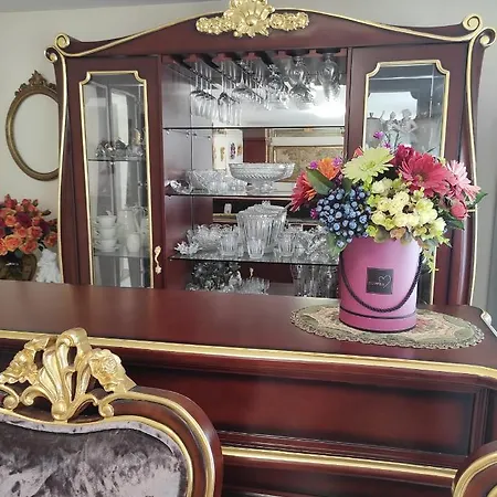 Luxury A *